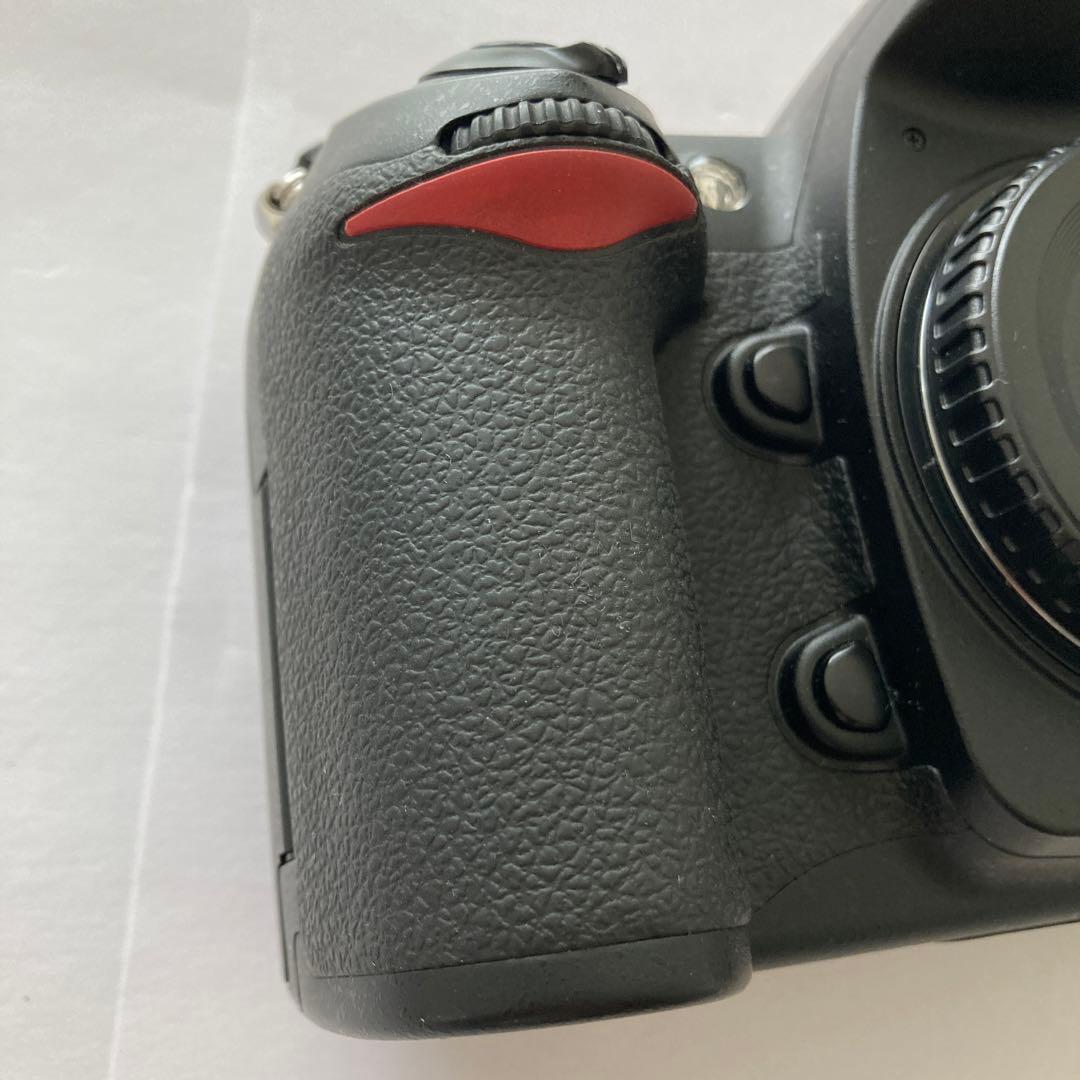 美品　Nikon D200 ニコン　総ショット数少CCD グリップベタつき無し