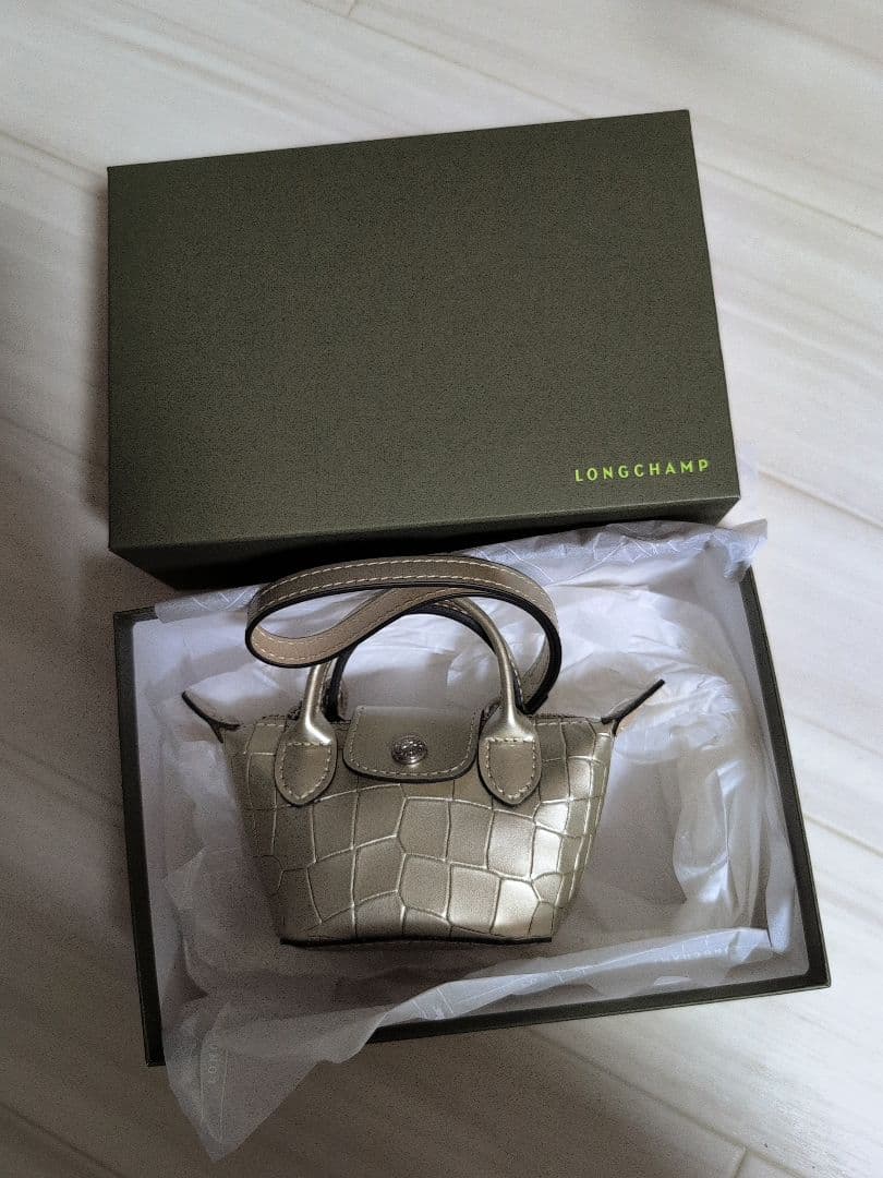 LONGCHAMP シルバー クロコダイルポーチ
