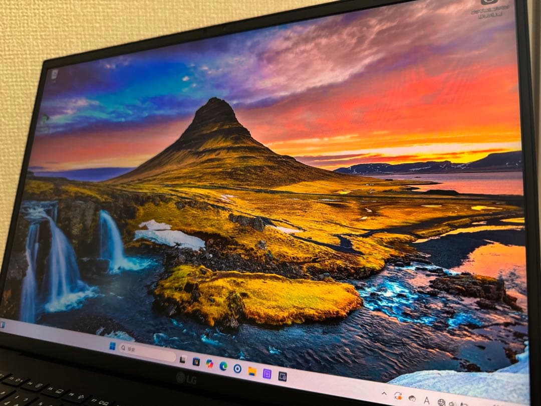 【新品同様】LG gram 16Z90S 16 Core Ultra7 16GB