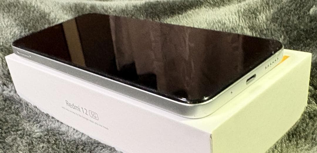 【ジャンク扱い】Xiaomi Redmi12 5G ムーンライトホワイト