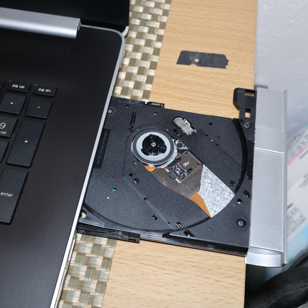 大画面17インチ！Win11公式対応i7/メ16/新品SSD/グラボ搭載/DVD