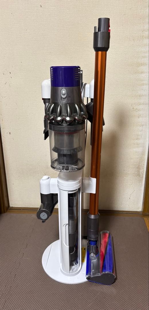 ダイソン V10 sv12 フロアドッグ付　分解洗浄済み