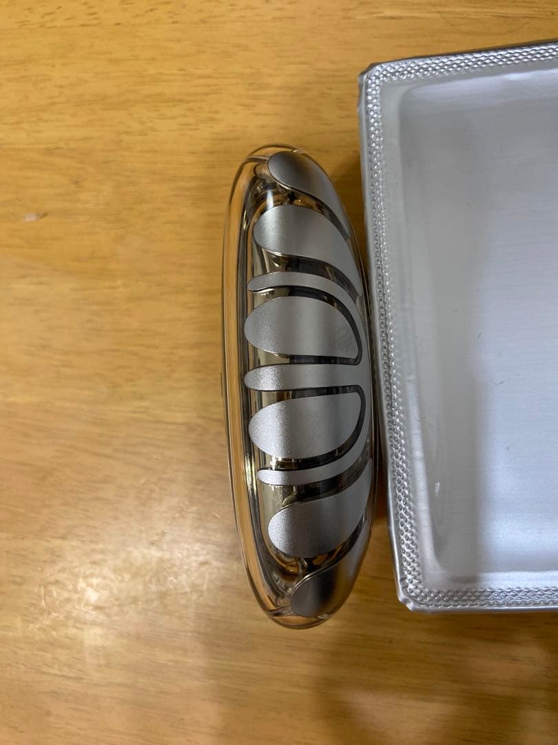 YA-MANリフトロジー家庭用温熱EMS美顔器 美容液付き（箱無・説明書無です）