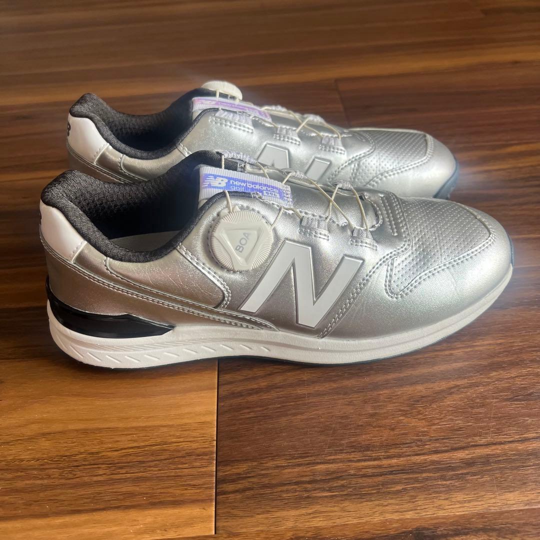 New Balanceニューバランス　ゴルフシューズ　24cm シルバー