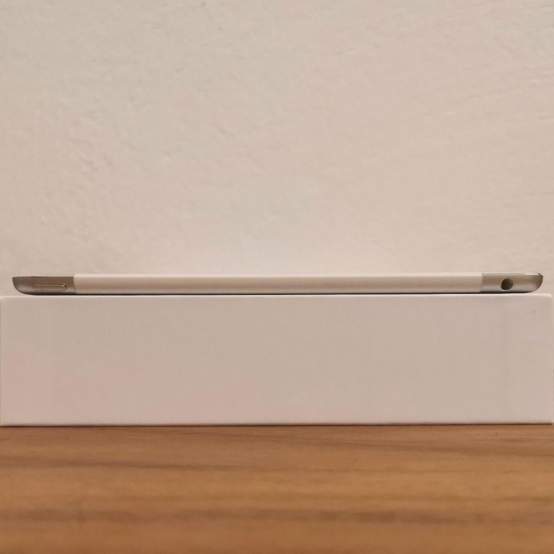 『美品・最大容量100%』iPad Air 第2世代 64GB『ドコモ版』734