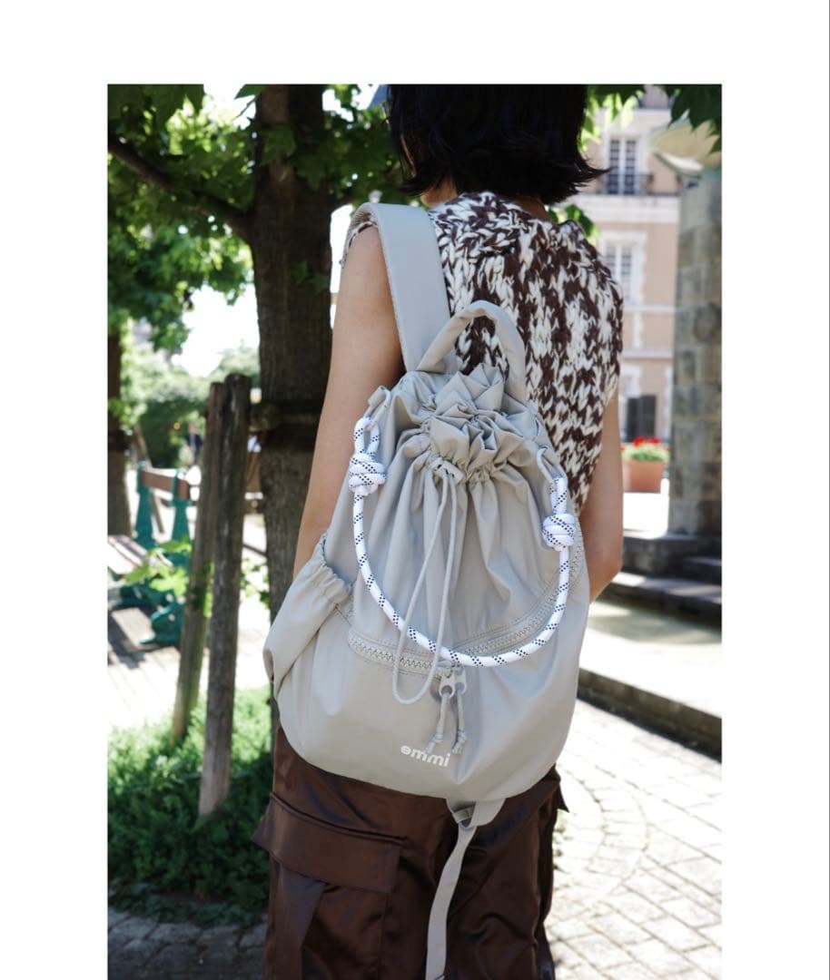 【限定カラー】撥水 emmiロゴマルチバックパック