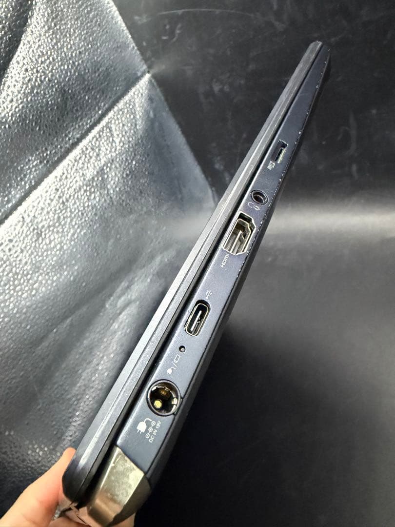 軽量 第10世代i5G83/FP i5-10210U 8GB256GB NVMe