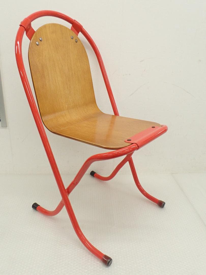 関家具 CRASH GATE/クラッシュゲート スタッキングチェア レッド