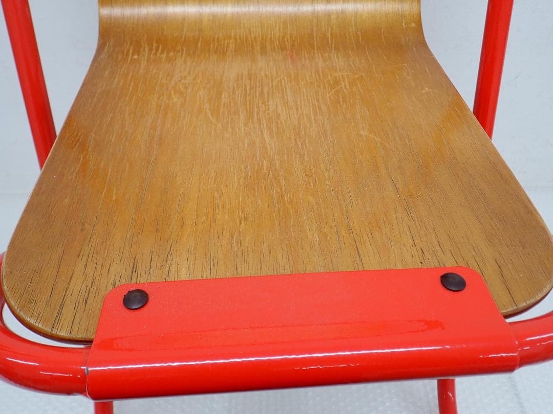 関家具 CRASH GATE/クラッシュゲート スタッキングチェア レッド