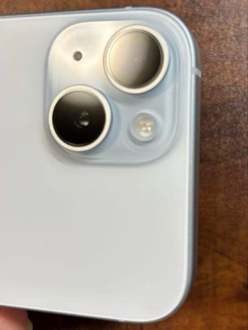 【美品】iPhone 15 ブルー SIMフリー版 128GB MTML3J/A