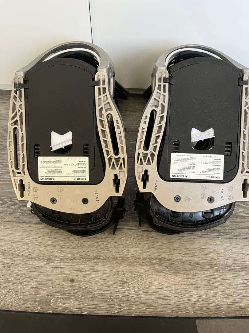 Burton GENESIS EST ビンディング M