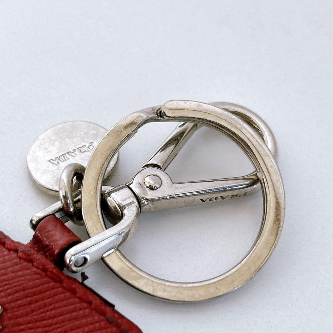 【希少色】PRADA キーリング サフィアーノ ホテルマン ドアマン 赤