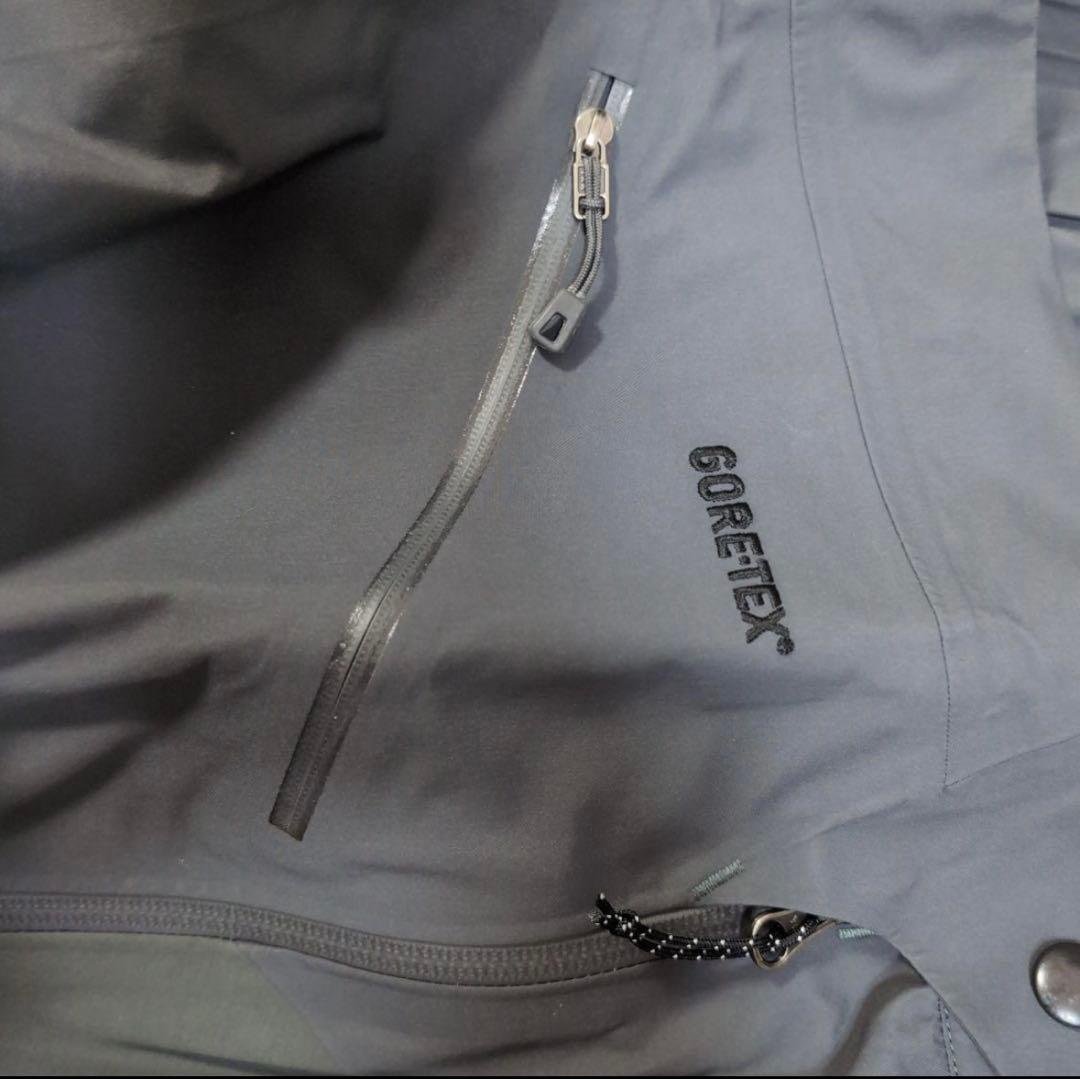 本日まで値下げ！patagonia トリオレットパンツ M グレー　ゴアテックス