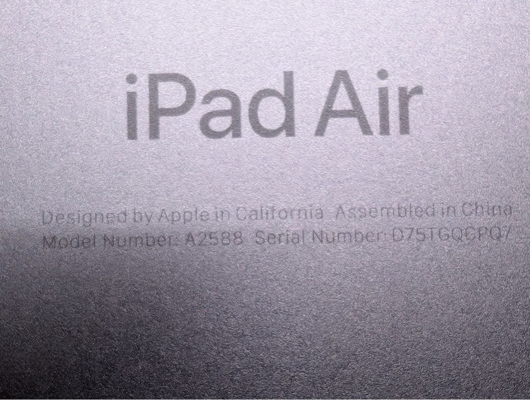 Apple iPad Air M1第五世代 64GB スペースグレイ カバー付き