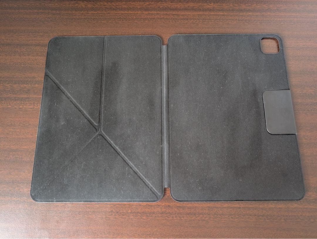 Apple iPad Air M1第五世代 64GB スペースグレイ カバー付き