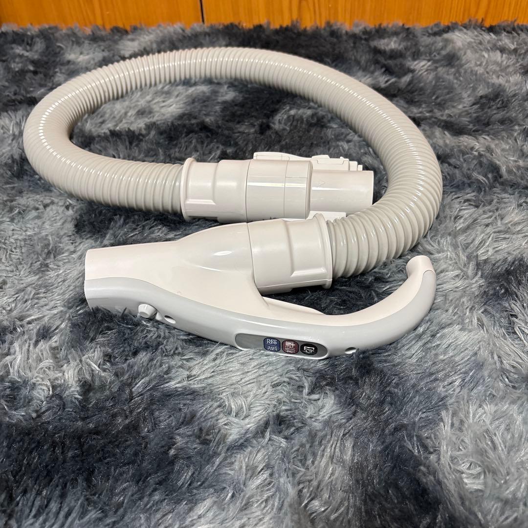 日立サイクロン式掃除機　cv-sf80a