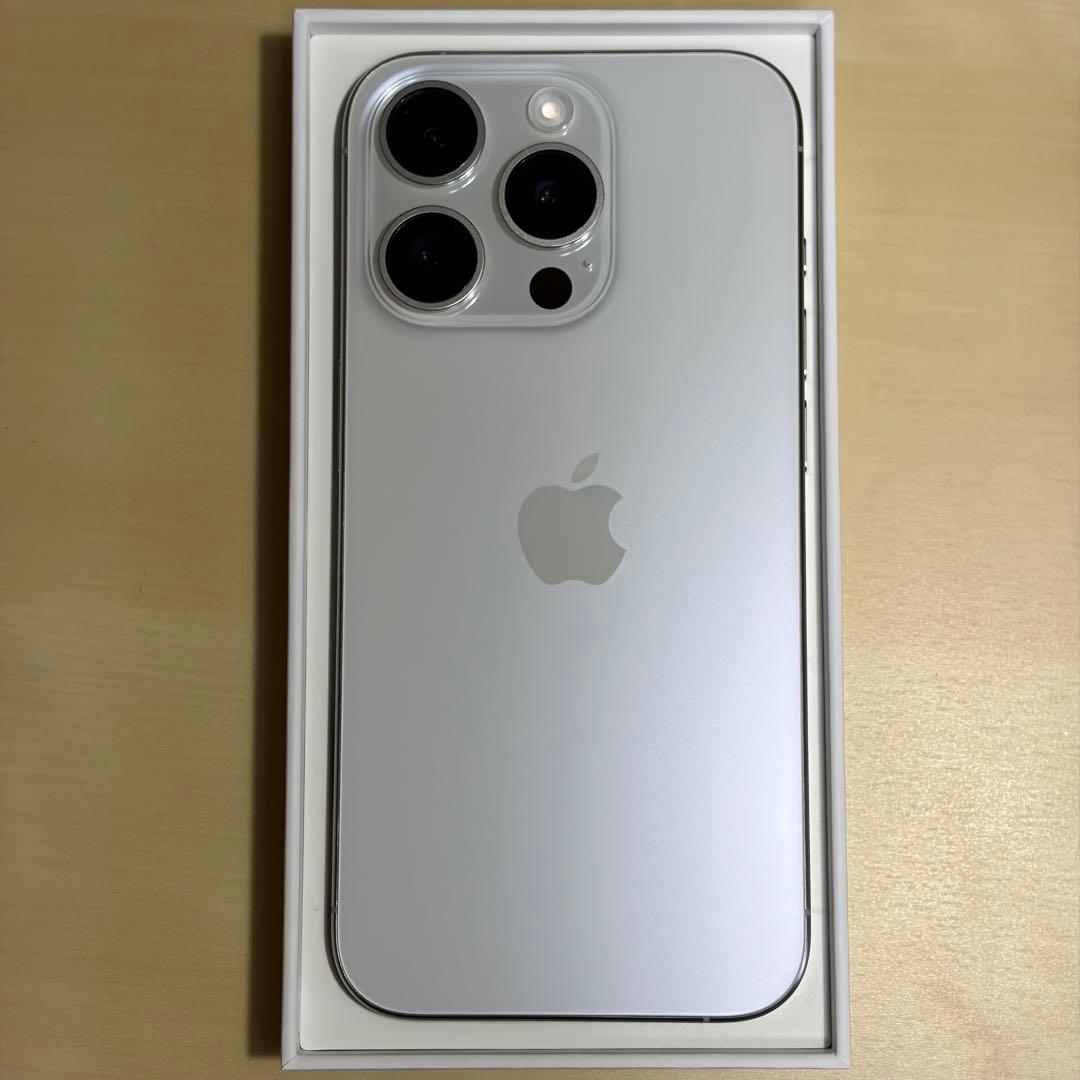 iPhone15 Pro 128GB ホワイトチタニウム SIMフリー