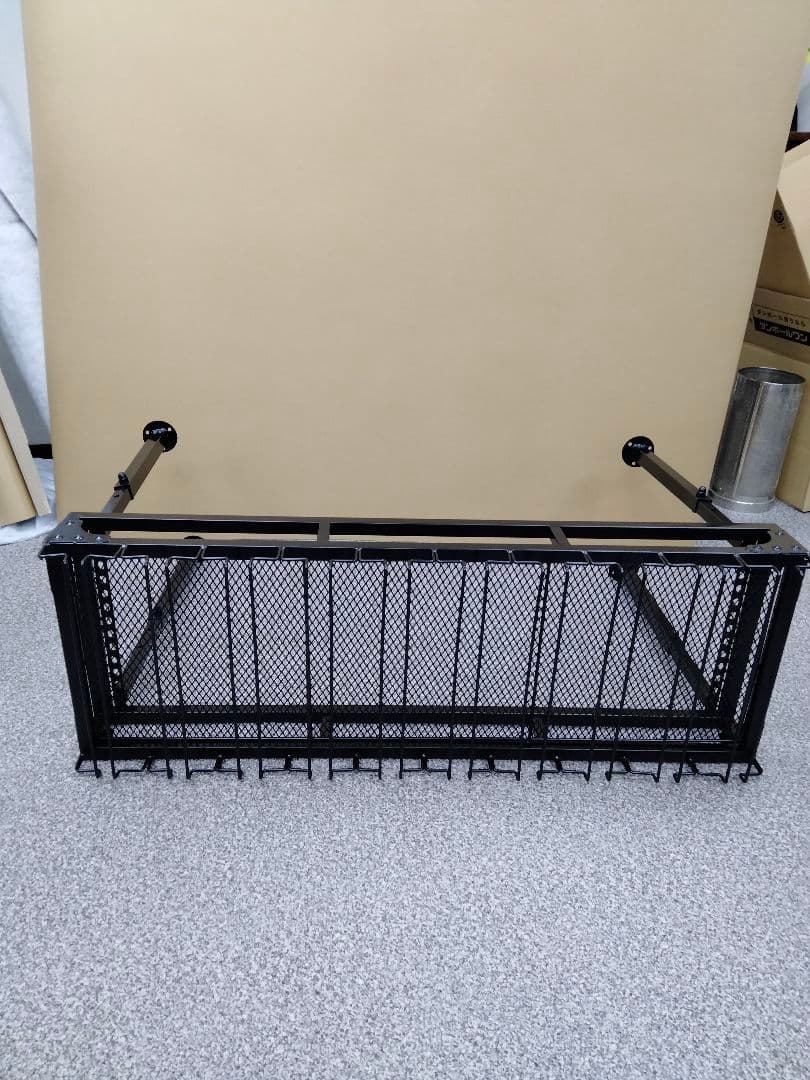 ブラックメタル ワイングラスホルダー 収納 展示品