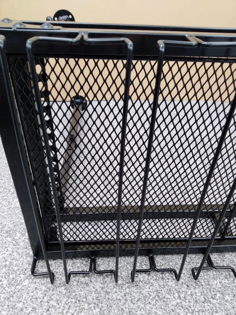 ブラックメタル ワイングラスホルダー 収納 展示品