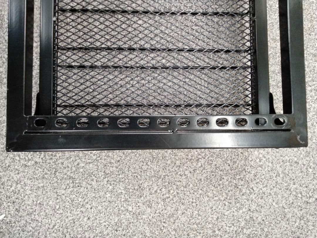 ブラックメタル ワイングラスホルダー 収納 展示品