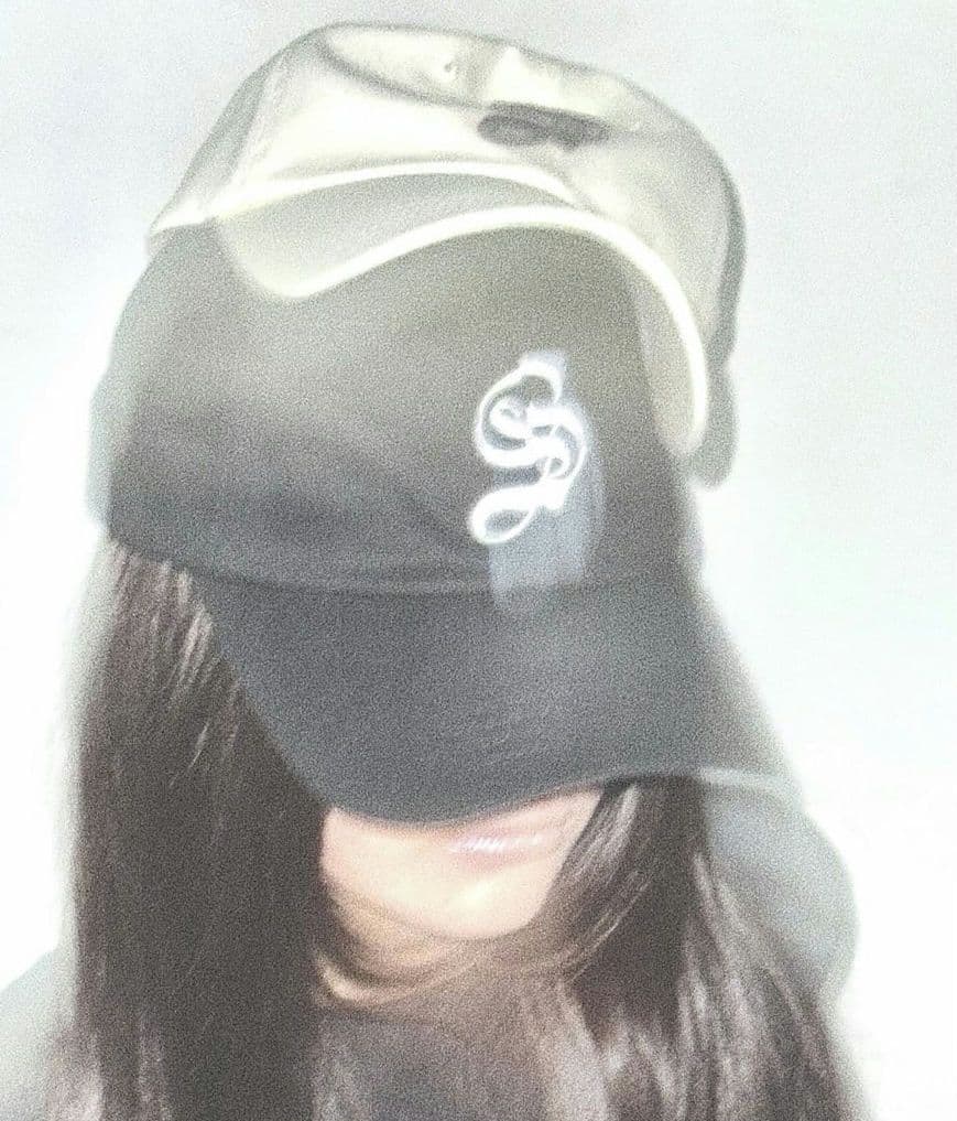 THEREDTHREAD logo cap scarlet ブラック