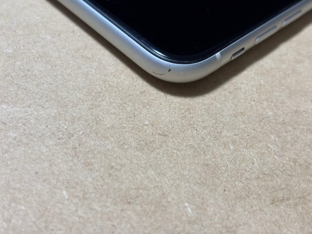 フ*き様 Apple iPhone XR 128GBホワイト