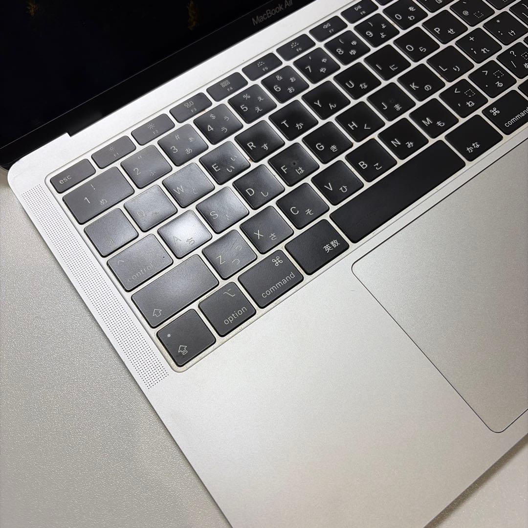 MacBook Air 1.6 GHz デュアルコアIntel Core i5