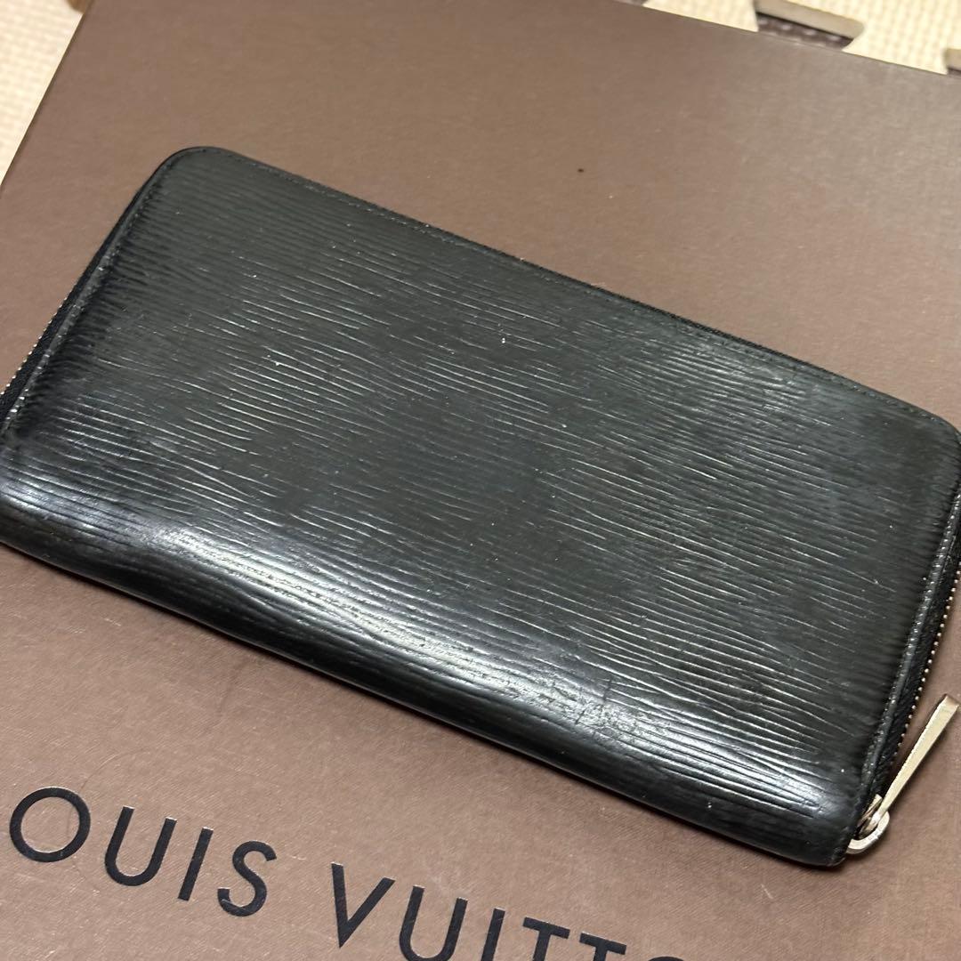 ルイヴィトン エピ ブラック ジッピーウォレット 長財布