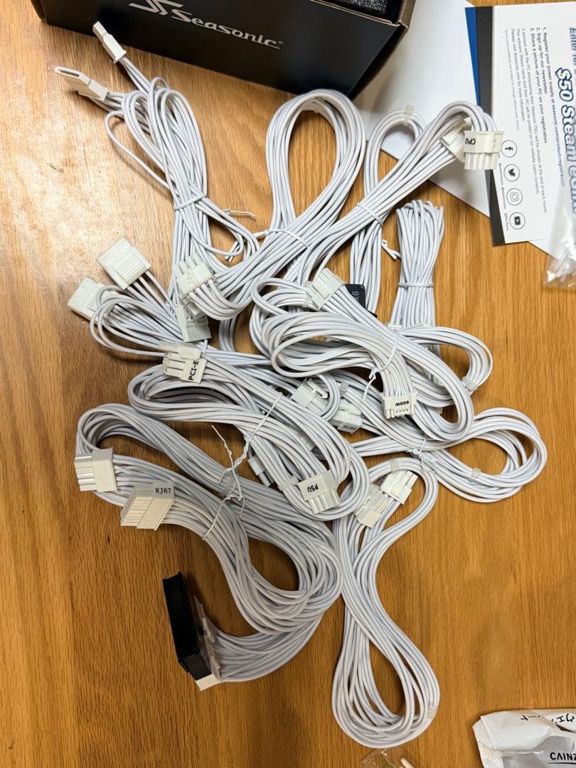 Seasonic FOCUS GX-1000 1000W【PC電源】 白色