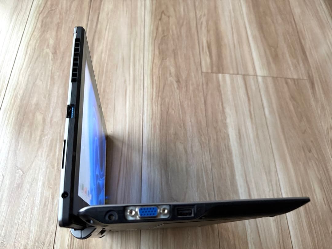 Office24&Win11付 富士通タブレット FMVNQ8P1 Q702/G