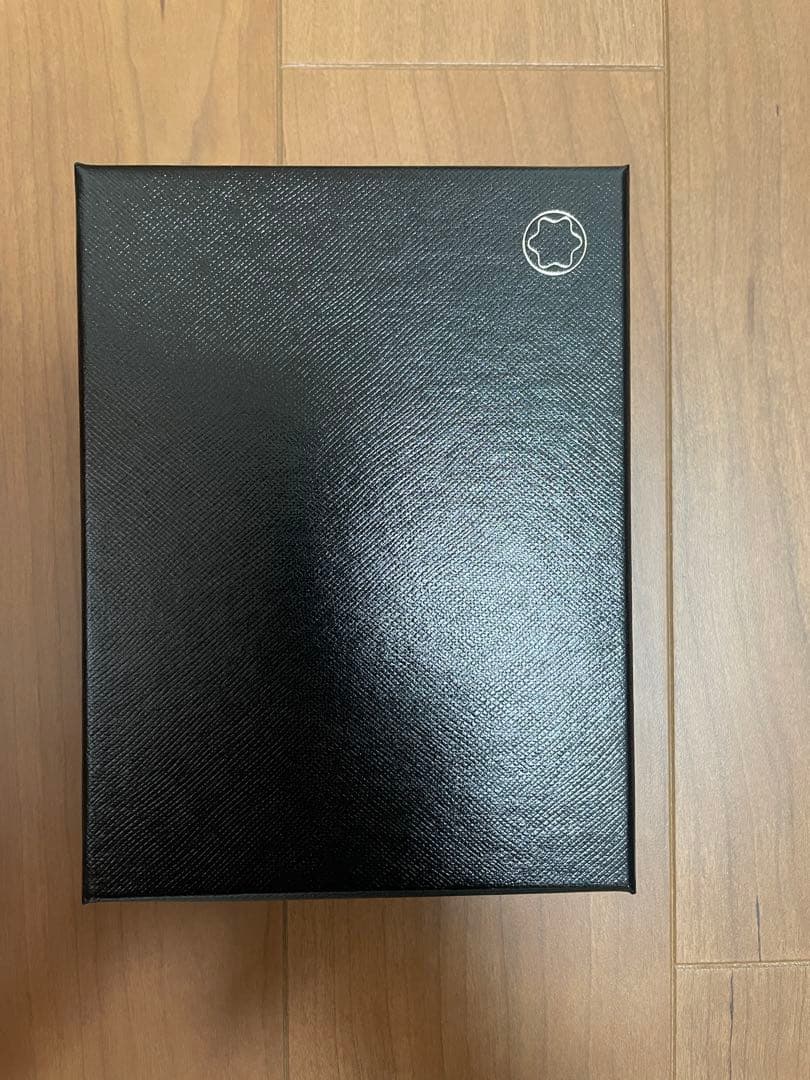 新品未使用　モンブランパスポートホルダー　montblanc 黒パスポートケース