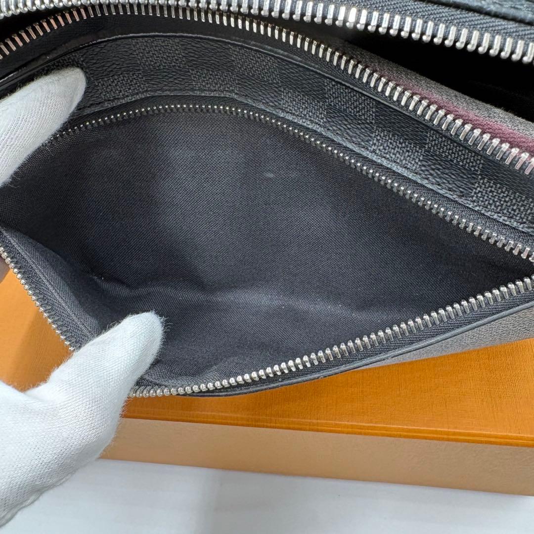 ❣️ルイヴィトン❣️ダミエグラフィット•アンブレール✨バムバックボディバッグ