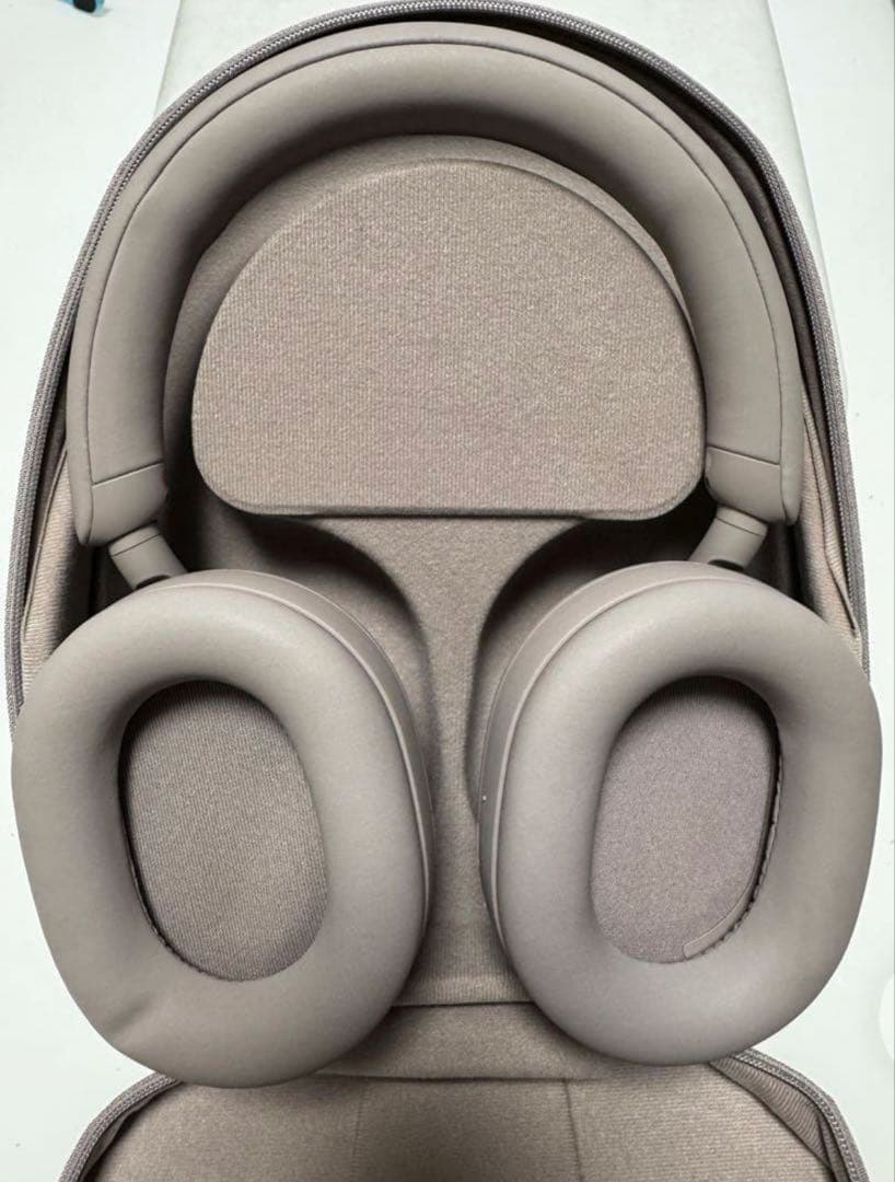 SONY ワイヤレスヘッドホン WH-1000XM5 プラチナシルバー