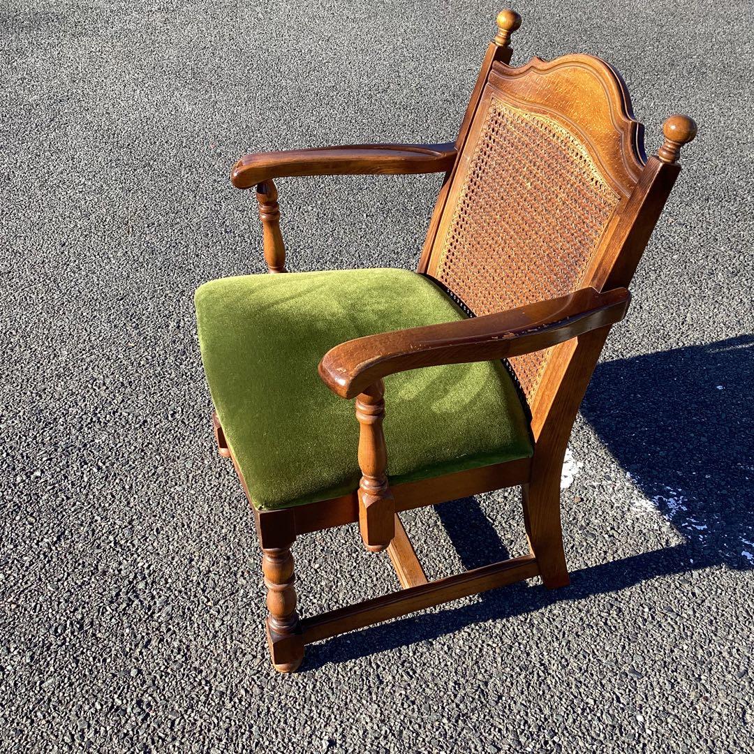 千葉県鴨川発　④オールドカリモク　Karimoku　チェア　肘掛け付き