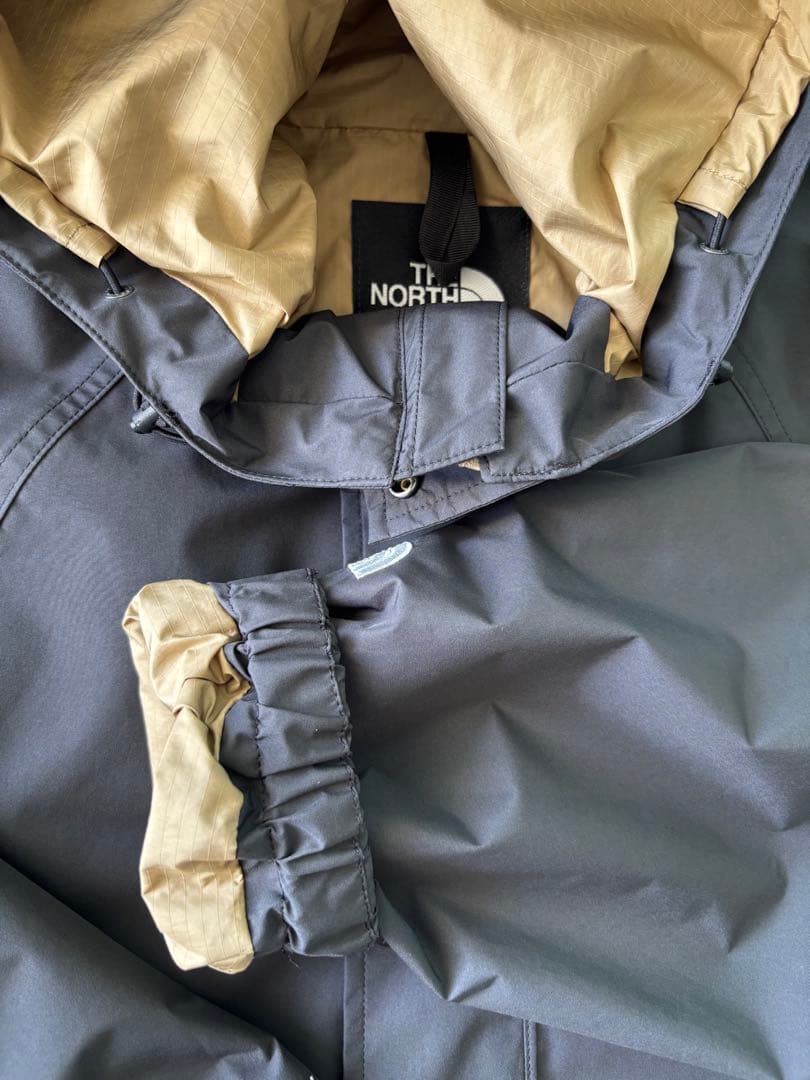 11月購入 NORTH FACE Stow Away Jacket