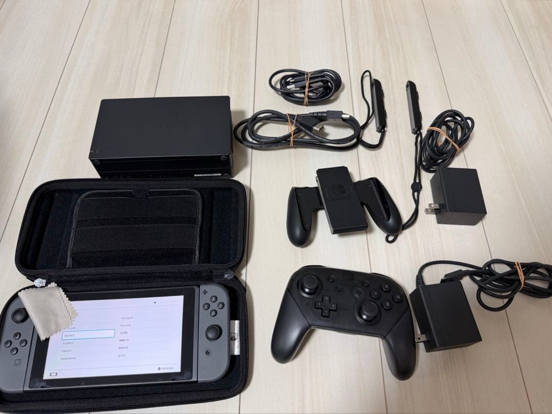 Nintendo Switch 本体 + プロコン　任天堂