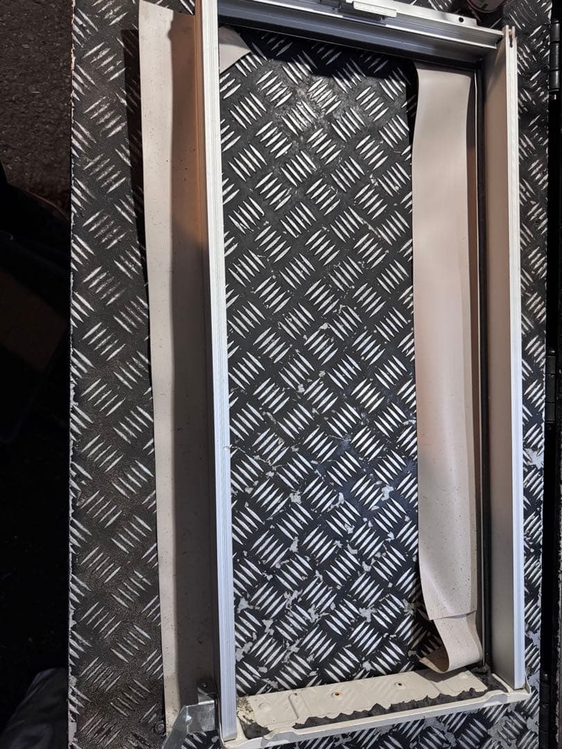 窓用エアコン　Haier JA-16W ※引き取り横浜市