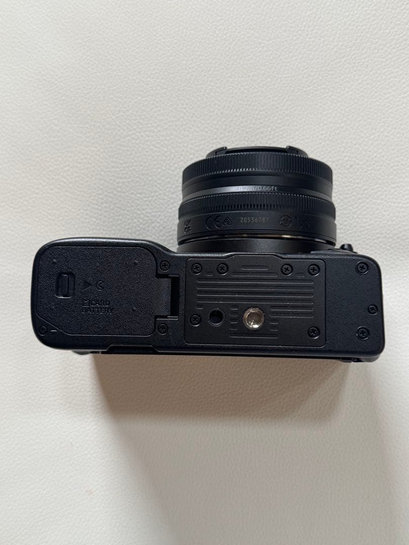 Nikon ZR レンズ付き