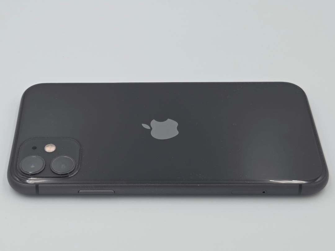 【美品】Apple iPhone11 ブラック 128GB +フィルム+ケース