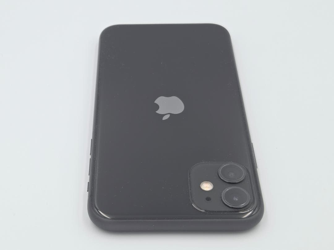 【美品】Apple iPhone11 ブラック 128GB +フィルム+ケース