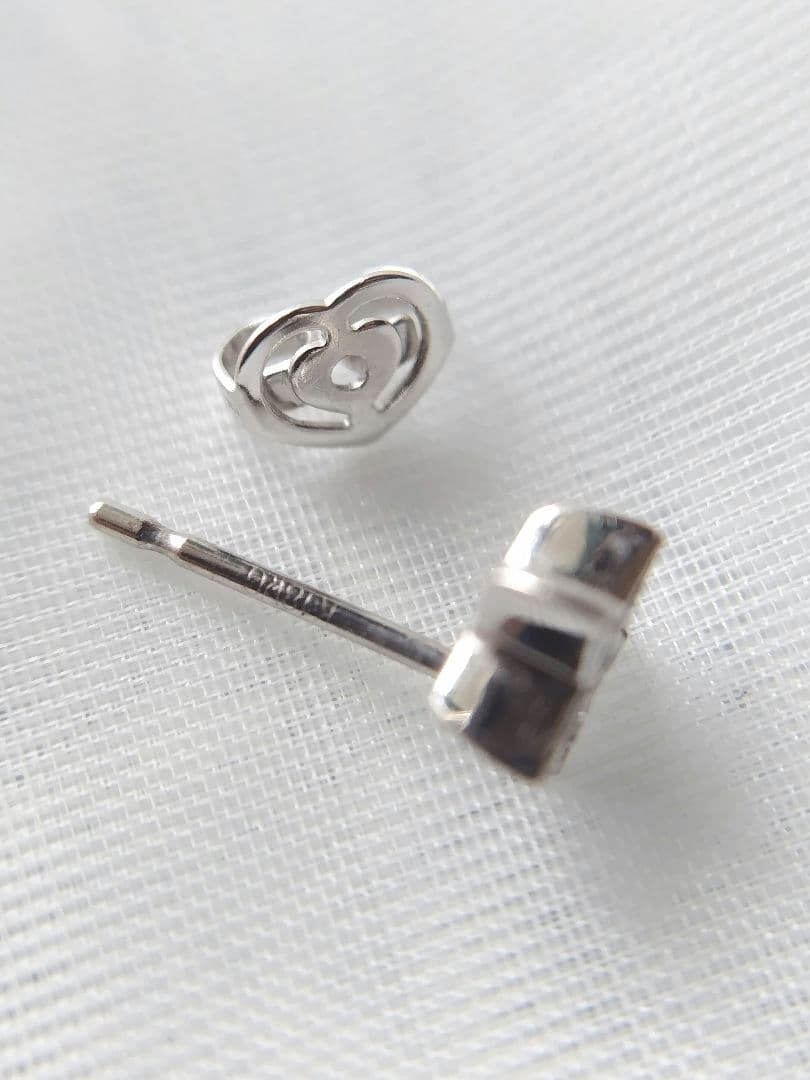 ポンテヴェキオ k18WGピアス ダイヤ スター星ピアス片耳 AHKAH ete