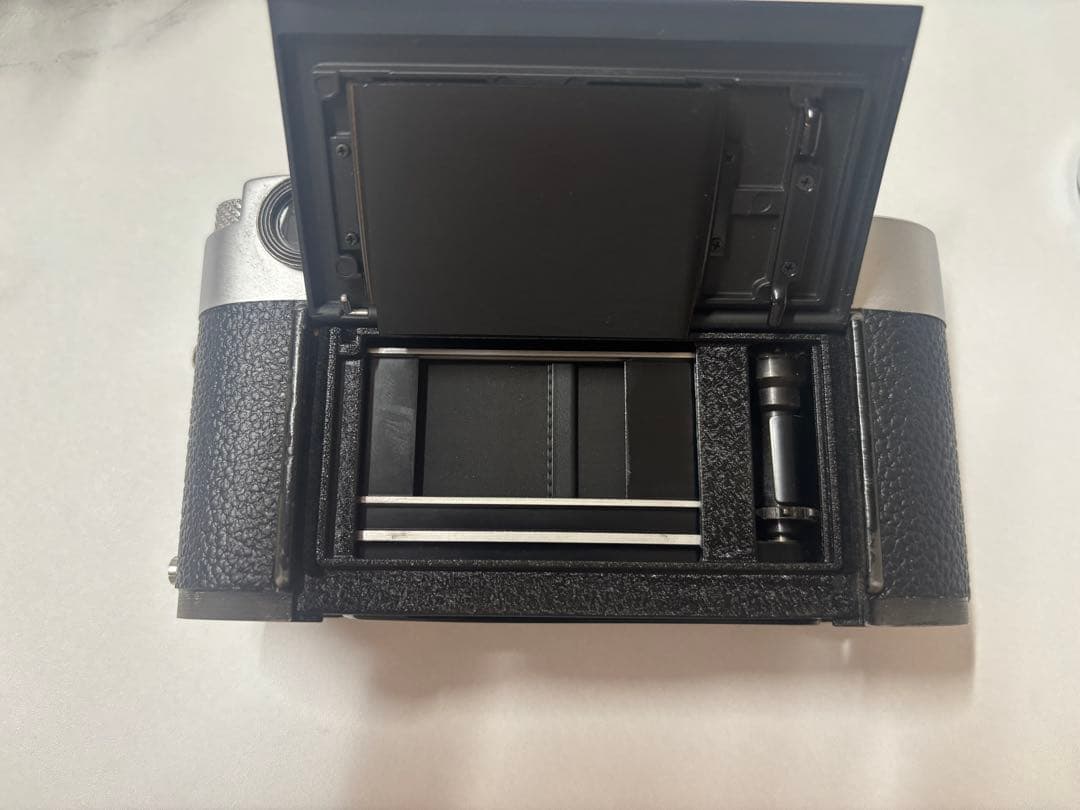 LEICA M2 フイルムカメラ