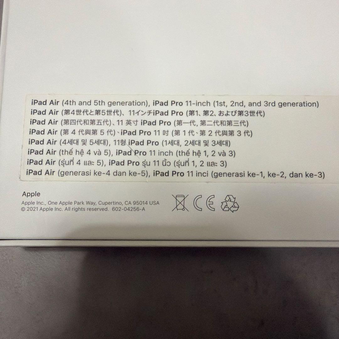 Apple iPad Magic Keyboard ブラック MXQT2J/A