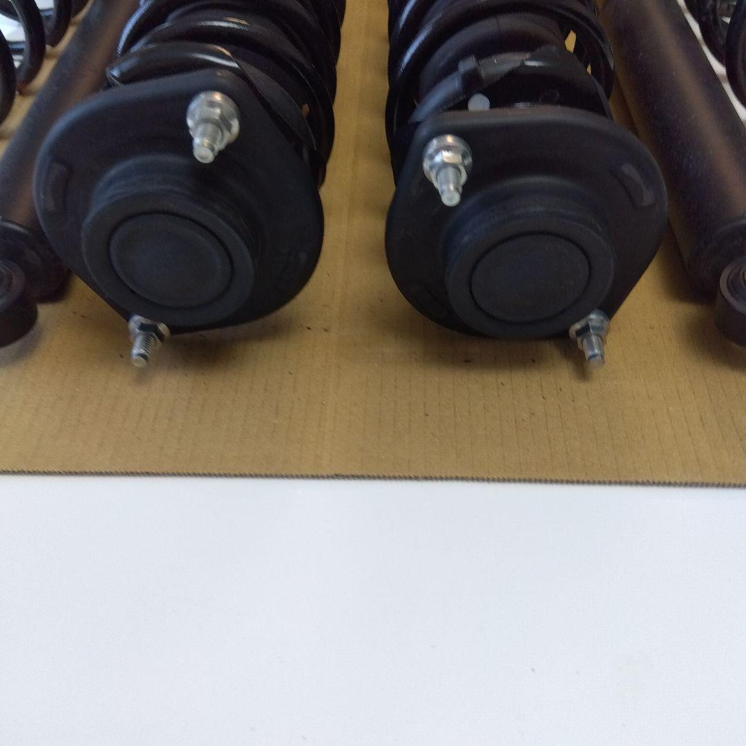 トヨタルーミカスタムＧ サスペンションキット