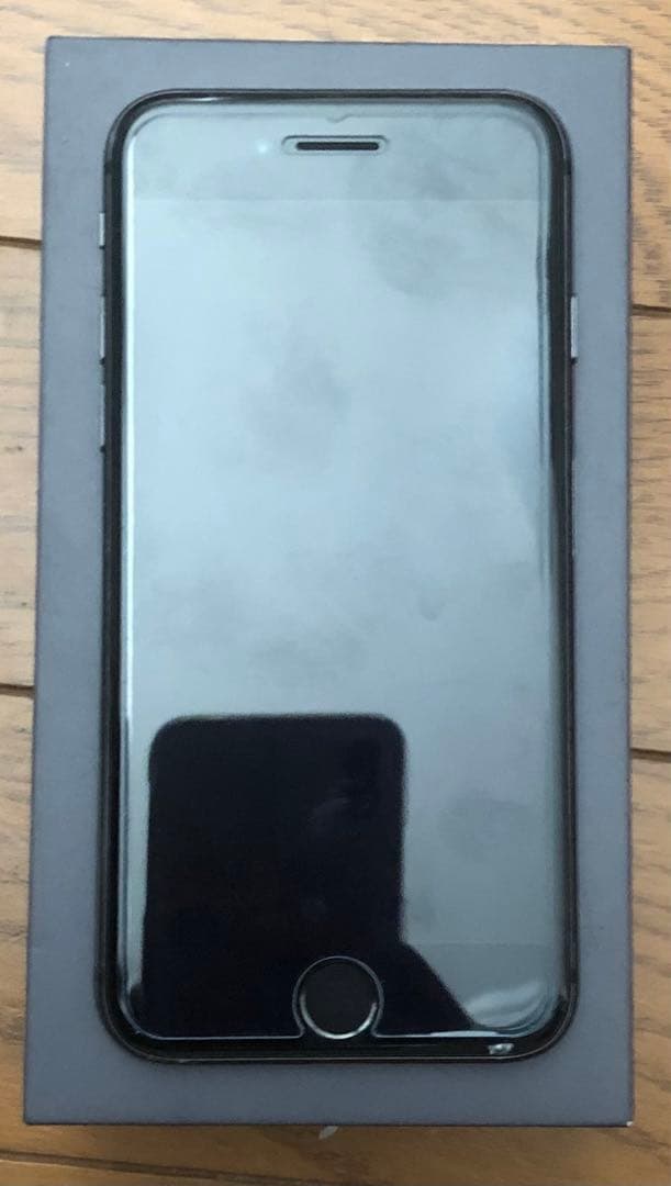 【早い者勝ち！！】iPhone8 スペースグレー 64GB