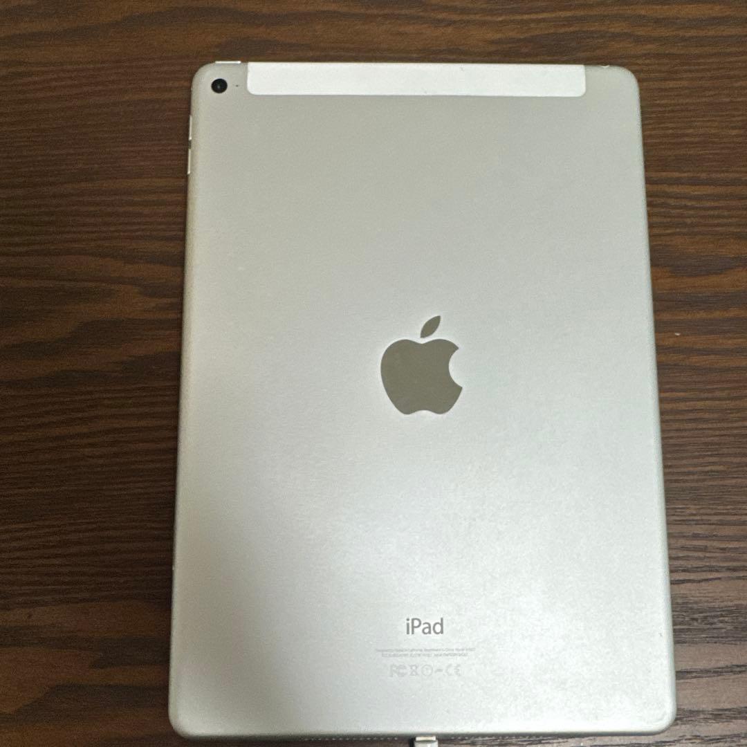 Apple iPad air2 9.7インチ シルバー 本体　32GB