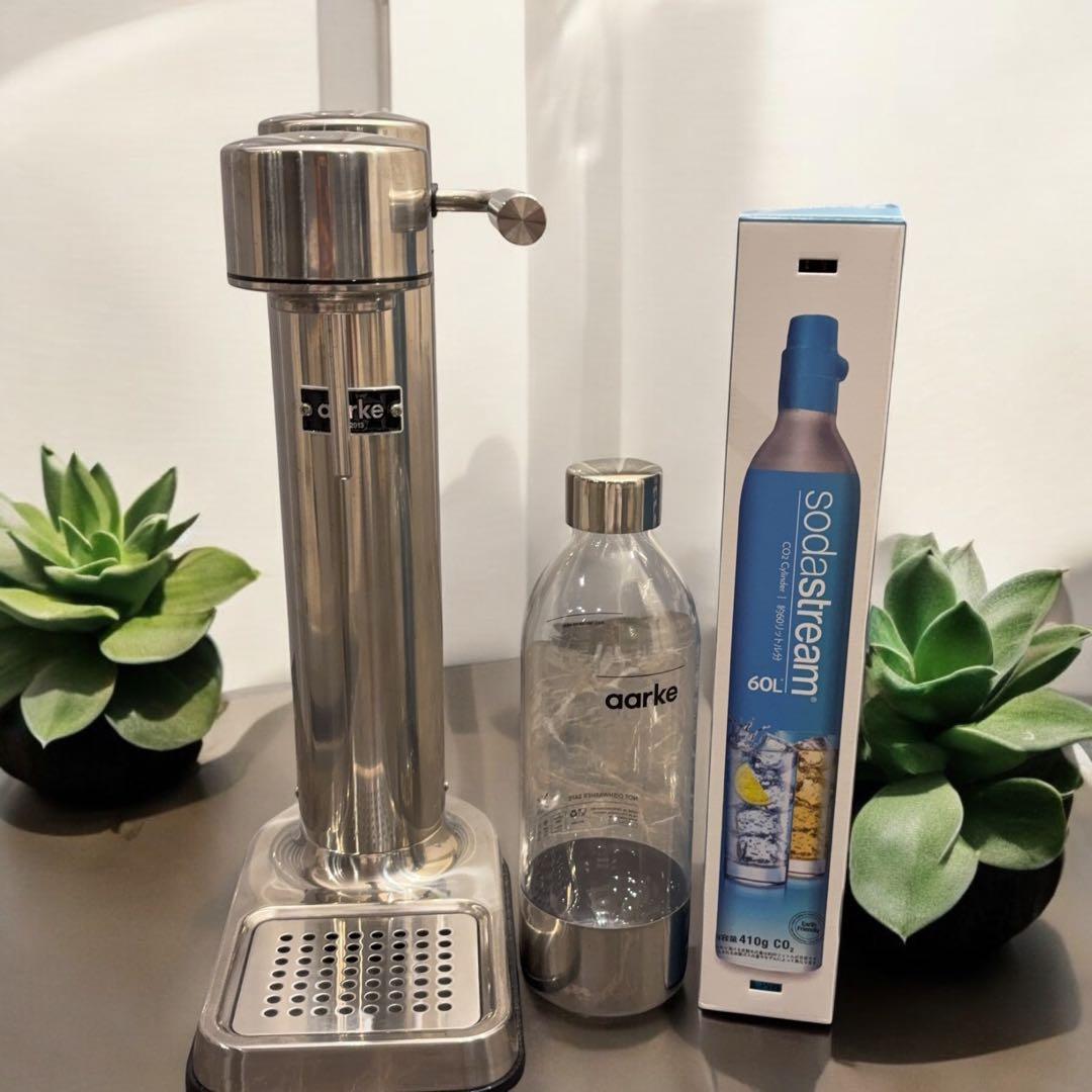 美品 aarke アールケ（ボトル付）炭酸水 ステンレス 未使用シリンダー 1個