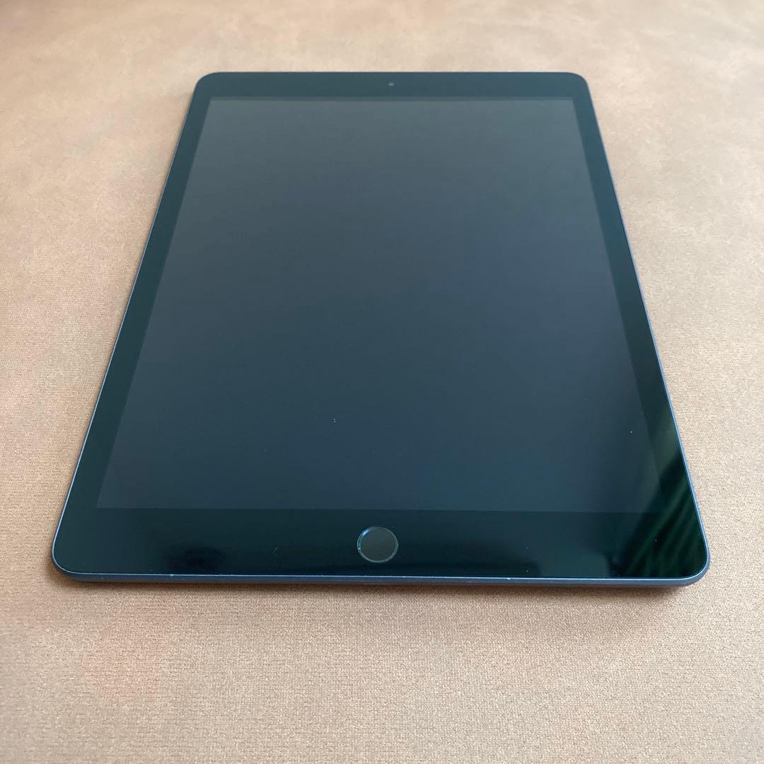 3299【早い者勝ち】iPad7 第7世代 32GB WIFIモデル☆