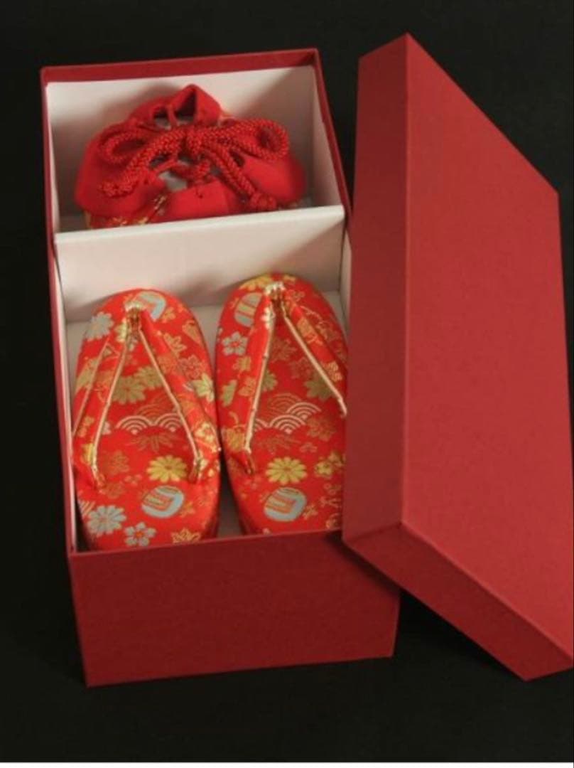 七五三 3歳　白地正絹被布 草履きんちゃくセット 足袋付き 日本製