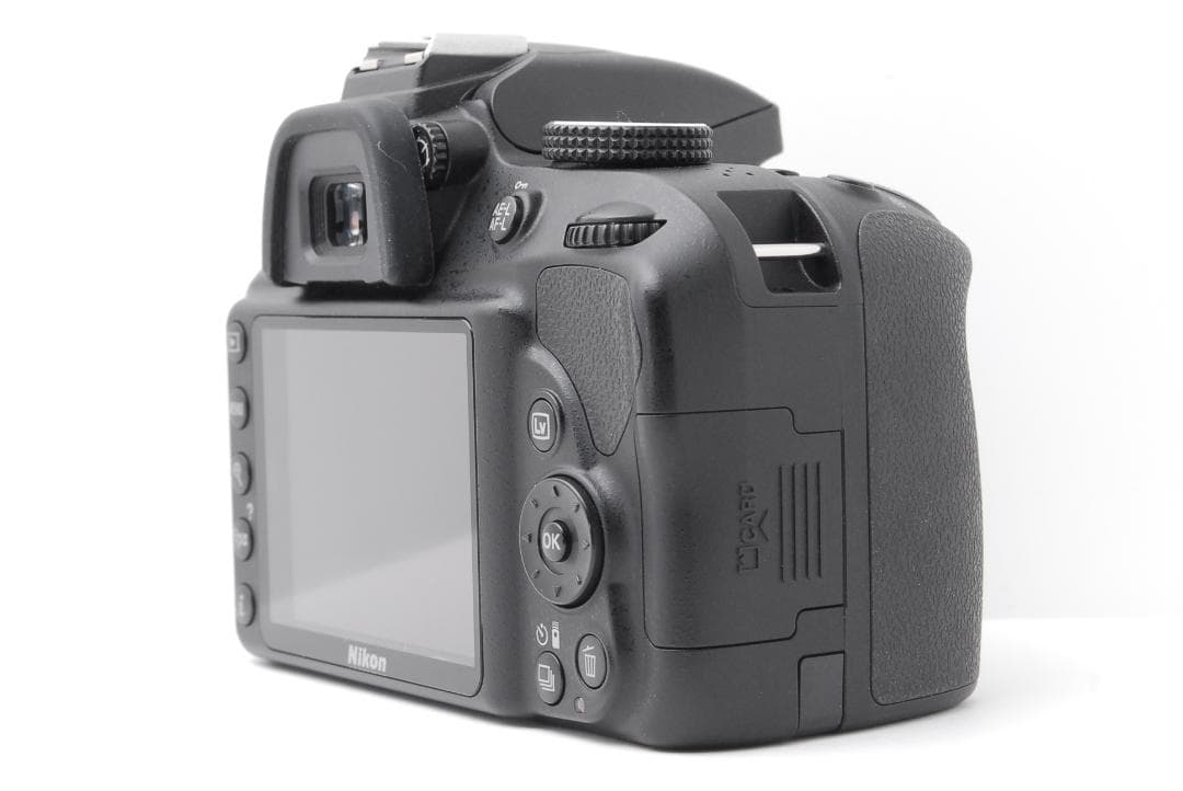 【使用感少美品　新品級ショット数】Nikon D3300　スマホ転送　動画対応